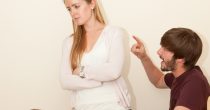 モラハラ夫になる原因は幼少期の家庭環境!? モラハラ夫になる原因は幼少期の家庭環境!?