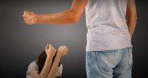 喧嘩の絶えない夫婦の問題点と義母との付き合い方について 喧嘩の絶えない夫婦の問題点と義母との付き合い方について